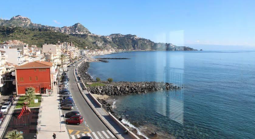 Villa Pamar Aparthotel Giardini Naxos Esterno foto